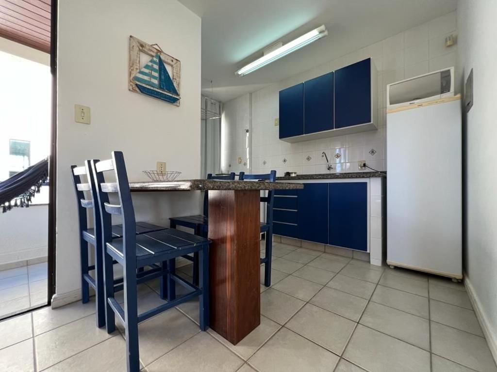 Apto Praia De Mariscal E Canto Grande Bombinhas Sc - Canela Flats 02 Apartment Exterior photo